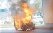 Se incendia un auto en Periférico y Viaducto Tlalpan en CDMX (Video)