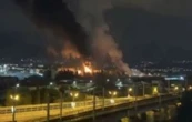Ataque ucraniano con drones incendia depósito de petróleo ruso (Videos)