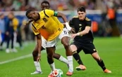 Abuchean en Guadalajara a México por el empate 1-1 con Ecuador
