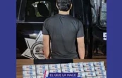 Menor de edad es detenido por orinar en la vía pública; le hallan 24 mil pesos en billetes falsos