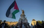 Alcaldes franceses izan banderas palestinas pese a órdenes del gobierno antes de asamblea de ONU