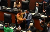 El cantante Erasmo Catarino toma protesta como senador del PVEM