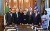 Ronald Johnson presume “muy buena reunión” con Claudia Sheinbaum