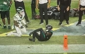 Tyreek Hill, de los Dolphins, se disloca la rodilla izquierda ante los Jets (Video)