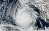 La tormenta Jerry avanza en el Atlántico; Priscilla avanza por costas del Pacífico mexicano