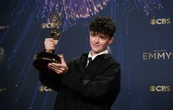 Momentos de los Emmy: Tramell Tillman, Colbert gana y un joven que salió de su zona de confort