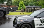 Un individuo disfrazado de policía hiere a tiros a dos congresistas demócratas en Minnesota
