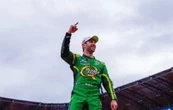 Daniel Suárez gana la Chilango 150 de Nascar Xfinity en la CDMX tras arrancar en último lugar