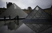Detienen a otras cinco personas vinculadas al robo de joyas en el Louvre