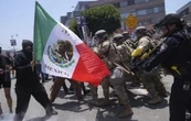Embajador de EU en México critica uso de banderas mexicanas en protestas en Los Ángeles