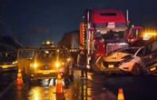 Tráiler sin frenos embiste a ocho vehículos en la México-Acapulco; el conductor se dio a la fuga