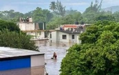 Fallecen dos personas y miles resultan afectadas por inundaciones y deslaves en Veracruz
