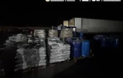 Detienen a transportista con más de 13 toneladas y 13 mil 400 litros de precursores químicos
