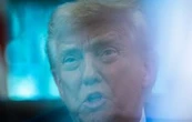 Trump afirma que ejército de EU atacó otra lancha que transportaba drogas (Video)