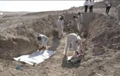 Irak inicia excavación de enorme fosa común que dejó el Estado Islámico