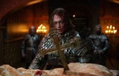 Caleb Landry Jones protagoniza “Drácula”, del director francés Luc Besson