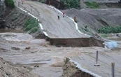 Colapsa puente en Guerrero por la tormenta Dalila