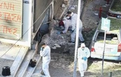 Una mujer muere al explotarle una bomba que iba a colocar afuera de un banco en Grecia