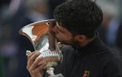 Alcaraz vence a Sinner y gana el Abierto de Italia