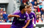Raúl Jiménez anota gol en la victoria 3-2 del Fulham ante el Brentford (Video)