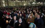 El papa a da gracias a los voluntarios mientras el Vaticano celebra otro evento del Año Santo sin él