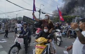 Manifestantes incendian edificios en Nepal durante protesta contra prohibición de redes (Video)