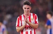 Sergio Arribas, futbolista del Almería, salva a una pareja de ahogarse en el mar