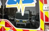 Muere niña de 12 años por un infarto al ver cómo un hombre apuñaló a dos compañeras de escuela