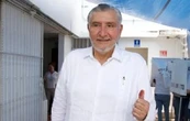 Con retrasos, largas filas y ausencia de funcionarios arrancan votaciones en Tabasco, tierra  AMLO