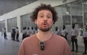 Insultan a Luisito Comunica en la marcha contra la gentrificación en la CDMX (Videos)