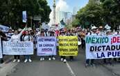 Estudiantes y trabajadores marchan en contra de la reforma judicial