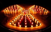 Una ciudad ucraniana aún se reúne para la vigilia de medianoche en memoria de Chernóbil