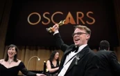 Encuentran Oscar tras perderse al obligar a director a facturarlo en aeropuerto JFK