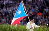 Bad Bunny lleva la historia y cultura de Puerto Rico a un revolucionario show de Super Bowl