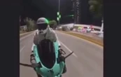 Presunto francotirador siembra terror entre automovilistas en Puebla (Video)