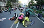 A 10 días del Mundial, la CNTE cerca el Zócalo con plantones (Video)