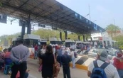Maestros de la CNTE toman casetas de cobro en dos carreteras de Chiapas