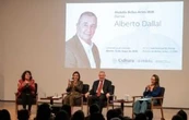 Alberto Dallal, reconocido especialista de danza, recibió la Medalla Bellas Artes