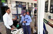 India sube el precio del combustible mientras la crisis energética mundial presiona su economía