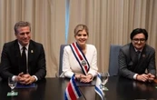 La conservadora Laura Fernández asume la presidencia de Costa Rica