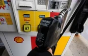 El Brent alcanza 123 dólares por barril por temores sobre la guerra con Irán y las bolsas retroceden