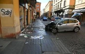 Un auto arrolla a peatones en Módena, Italia; hay 8 heridos, 4 de ellos graves