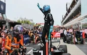 Russell logra la pole position del GP de Canadá pese a chocar con compañero de equipo, Antonelli
