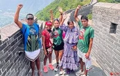 Atletas indígenas mexicanos ganan el oro, plata y bronce en el 23 Maratón de la Muralla China