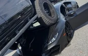 Mujer aplasta un Lamborghini con su camioneta en Florida (Video)