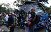 Un artefacto explosivo mata a 13 personas y hiere a 38 en autobús en Colombia
