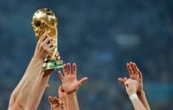 Mundial 2026: ¿Quiénes son las únicas personas que pueden tocar la Copa del Mundo?