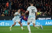 Barcelona golea 3-0 al Ovideo y recupera el liderato de la liga española