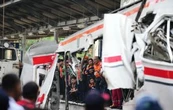 Recuperan los últimos cuerpos de víctimas del accidente ferroviario en Indonesia que dejó 15 muertos
