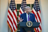 Ông Trump nói Iran đã liên lạc xin dừng tấn công, Tehran phủ nhận